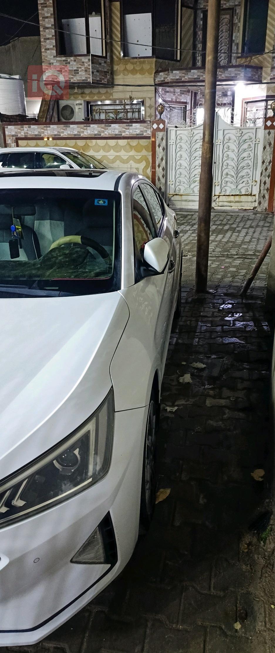 هيونداي النترا